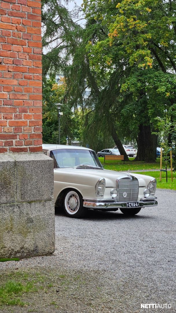 Mercedes-Benz S