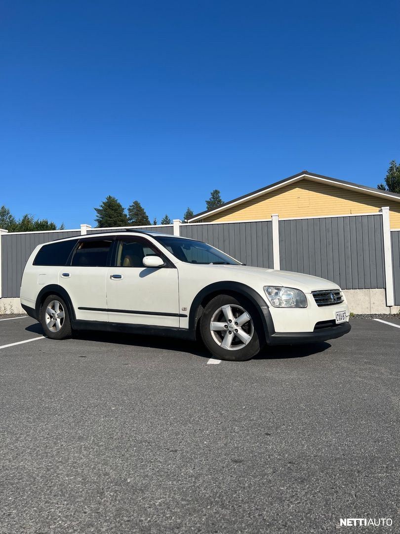 Nissan Stagea