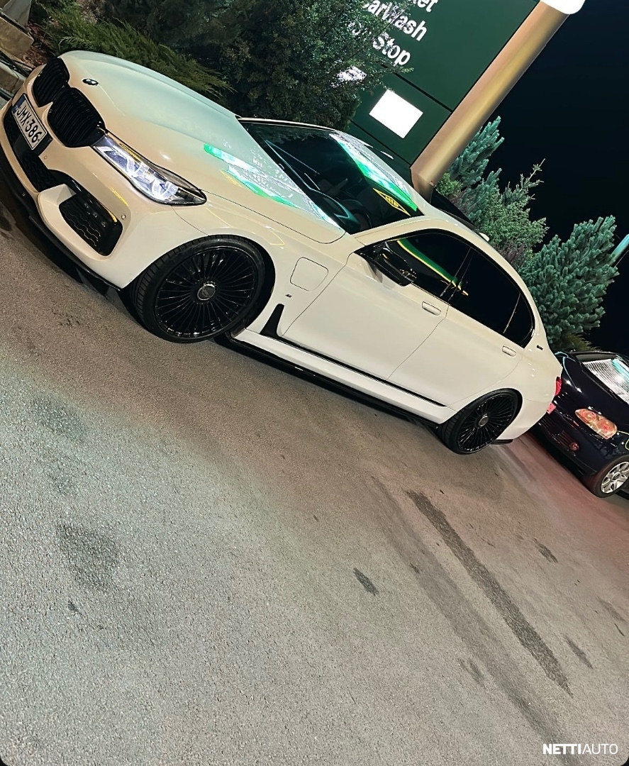 BMW 740
