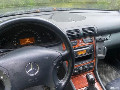 Mercedes-Benz C 200 2001, kuva 3/4
