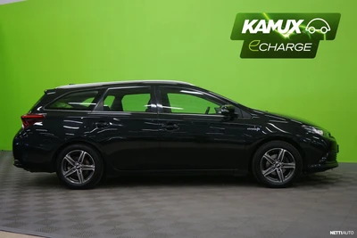 Toyota Auris Touring Sports 1,8 Hybrid 2019, photo 2/33
