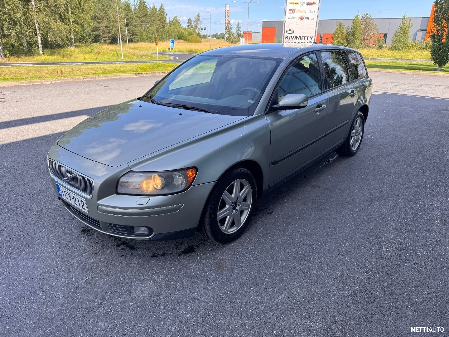 Volvo V50