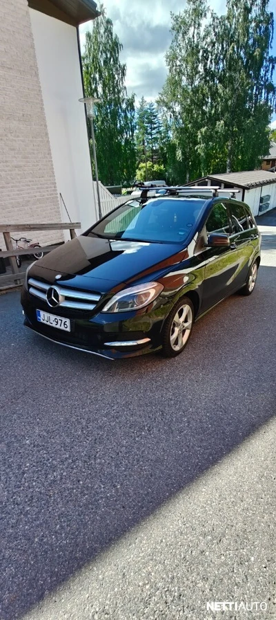 Mercedes-Benz B 200 2014, kuva 1/24