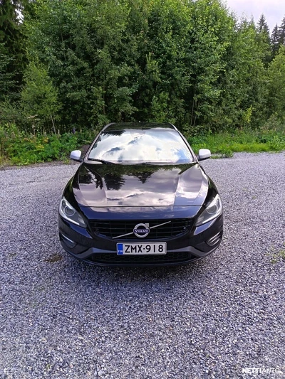 Volvo V60 T3 R-Design 2016, kuva 2/13