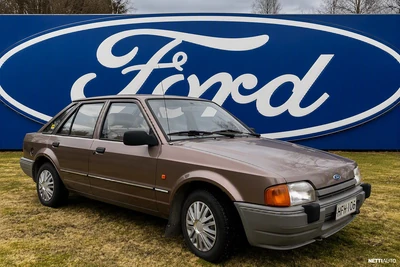 Ford Escort 4D ESCORT 1.4 CL-AAF/2400 1990, kuva 1/13