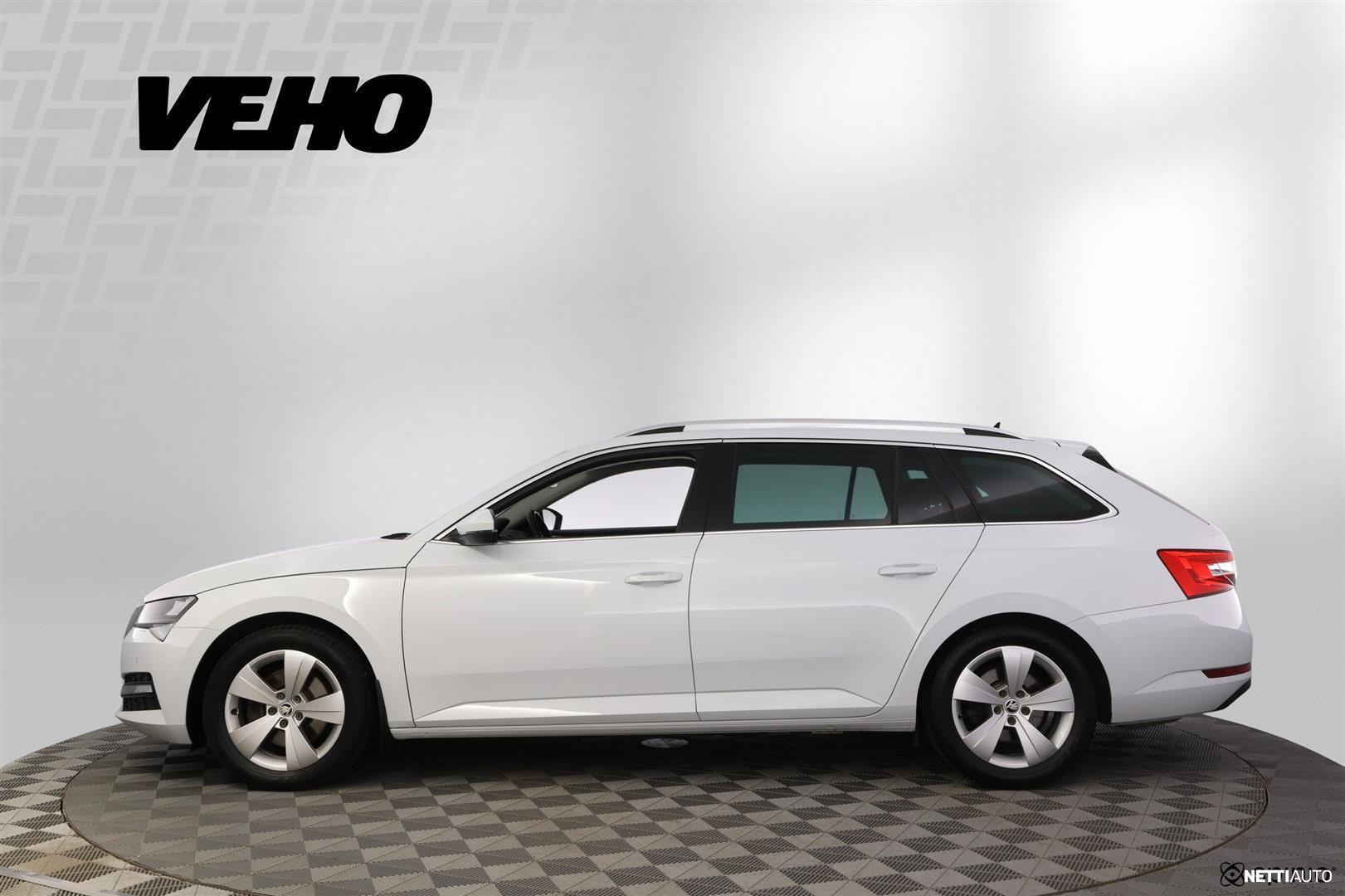 Skoda Superb 2022, kuva 2/30