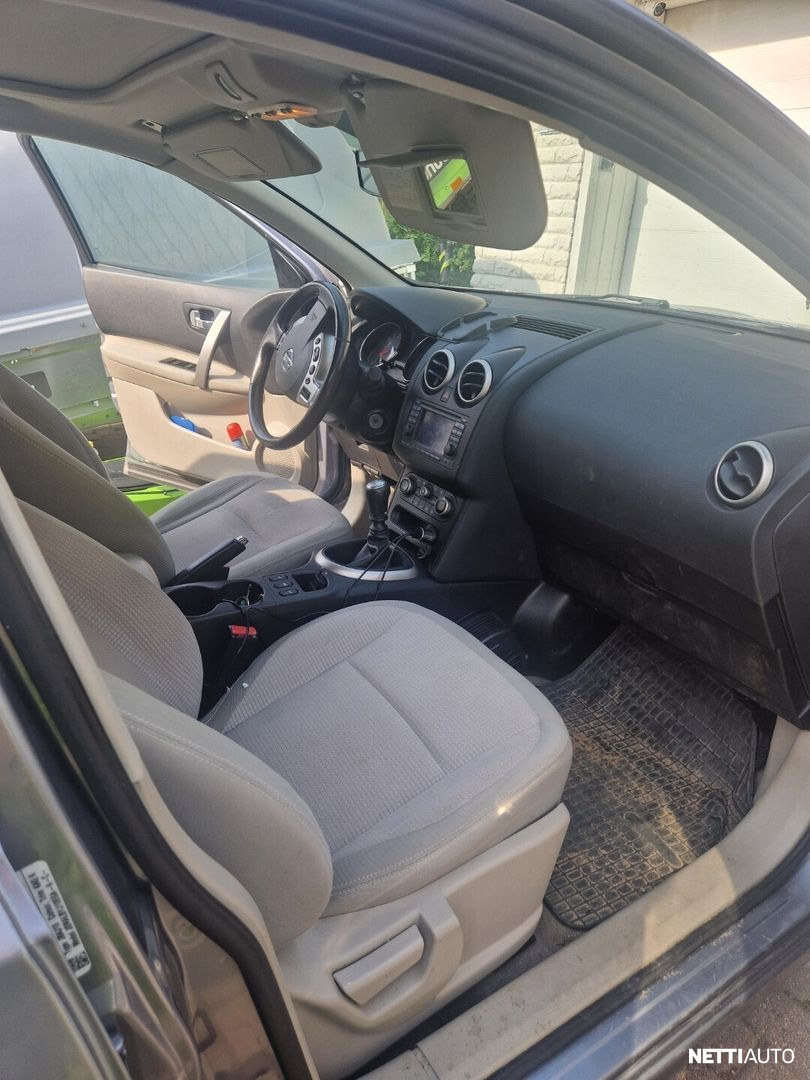 Nissan Qashqai+2 2011, photo 7/8
