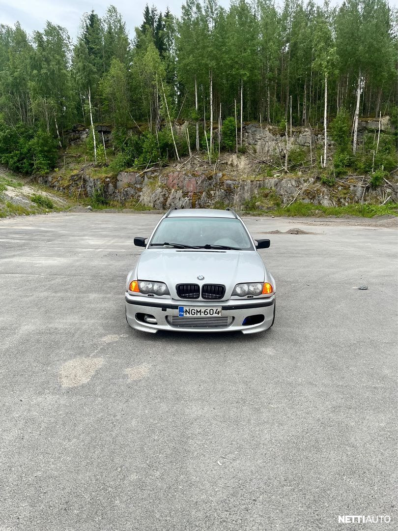 BMW 320