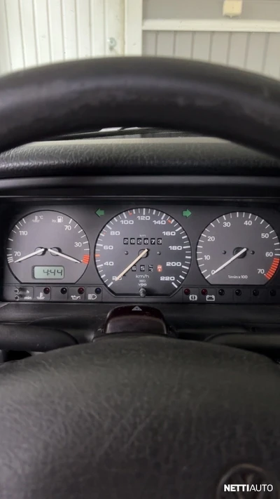 Volkswagen Passat 1994, kuva 7/8