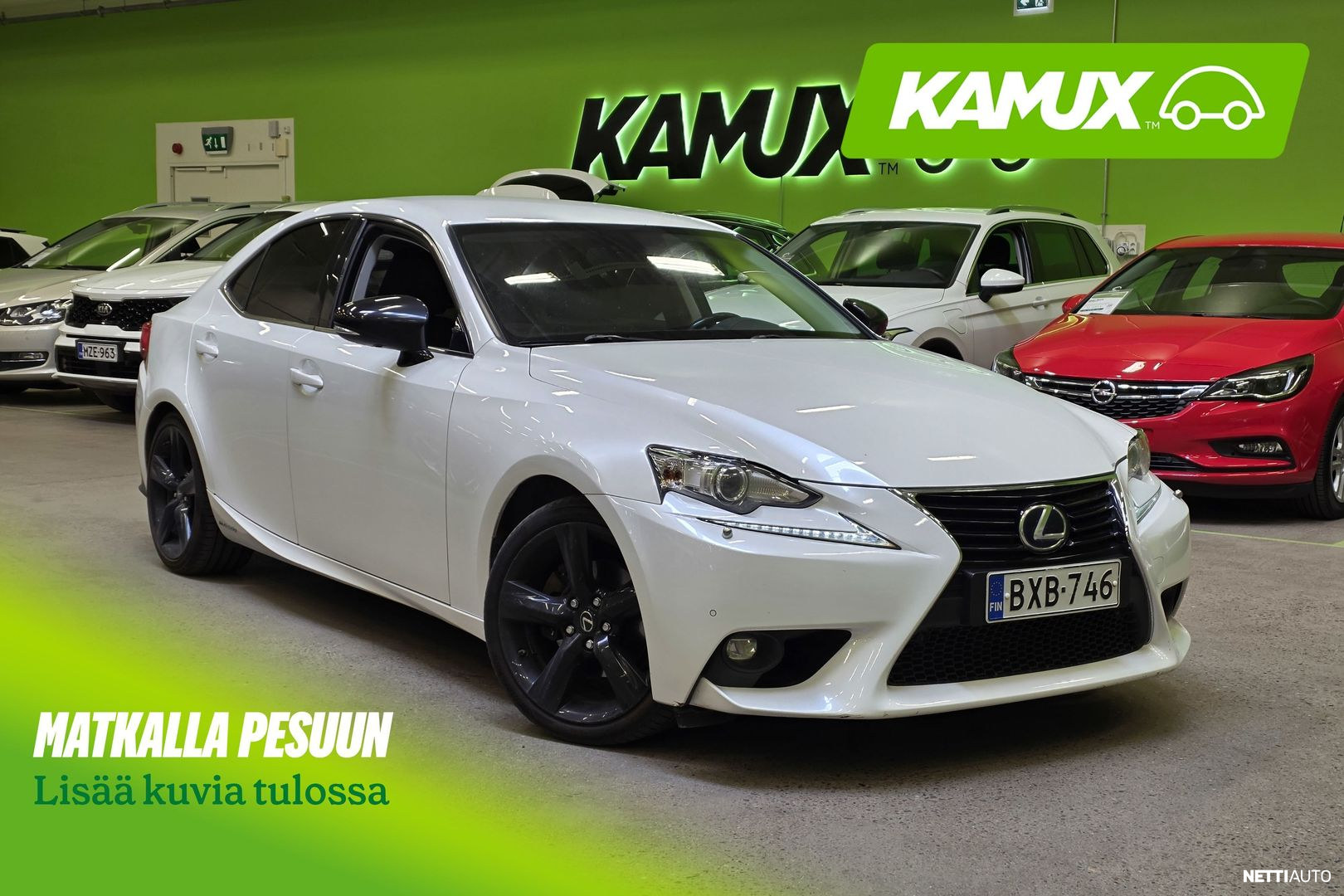 Lexus IS