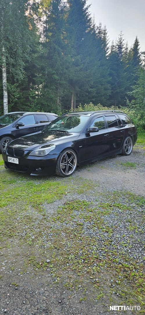 BMW 525