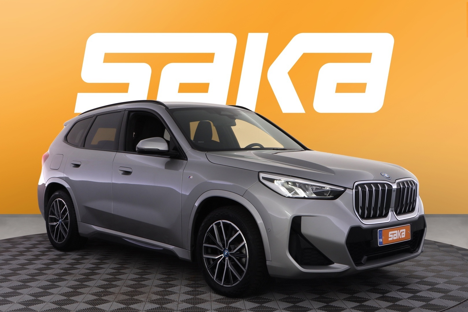 BMW iX1