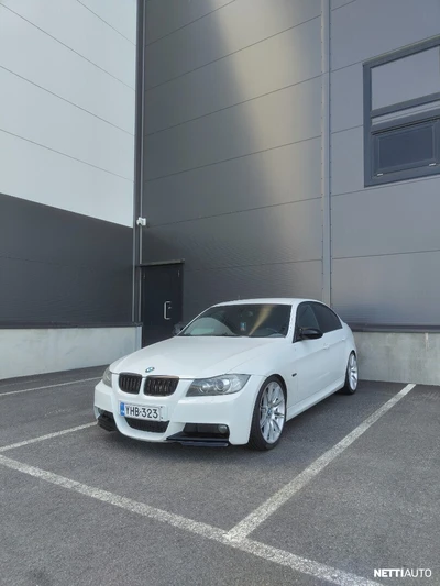 BMW 325 E90 Sedan 2008, photo 1/12