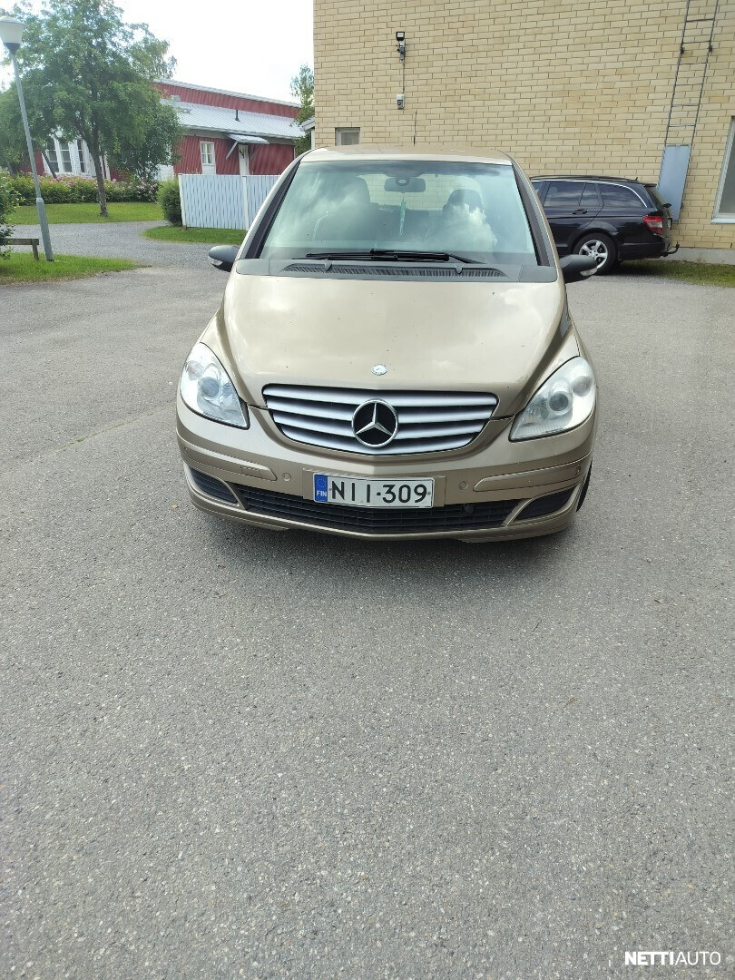 Mercedes-Benz B
