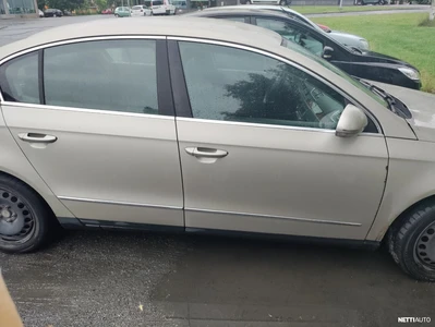 Volkswagen Passat 1.9 TDI sedan 2007, photo 4/6