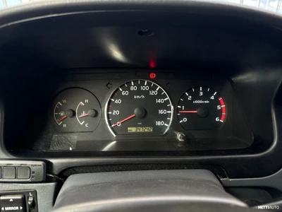 Toyota Hiace 2,5 D-4D 4WD 117 5ov 2010, photo 3/17