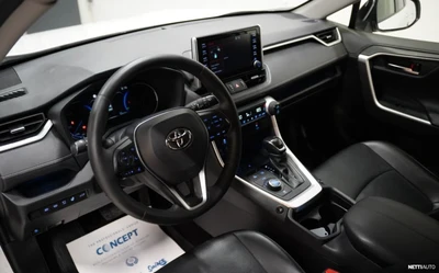 Toyota RAV4 2,5 Hybrid AWD-i Executive 2021, kuva 5/21