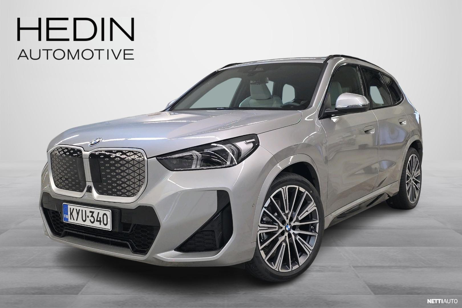 BMW iX1
