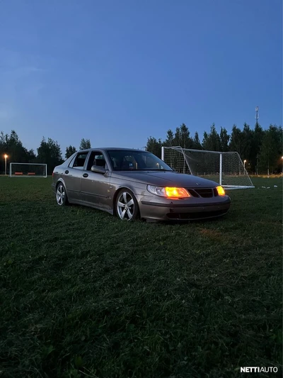 Saab 9-5 2002, kuva 1/7