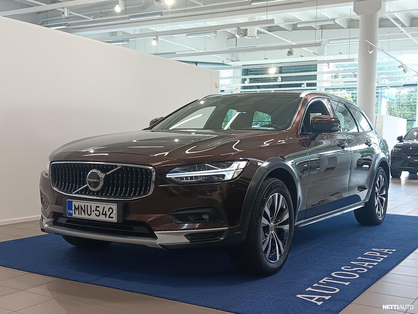 Volvo V90 Cross Country 2021, photo 1/25