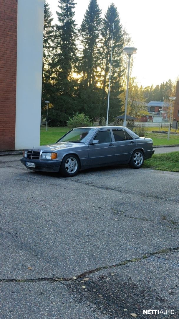 Mercedes-Benz 190