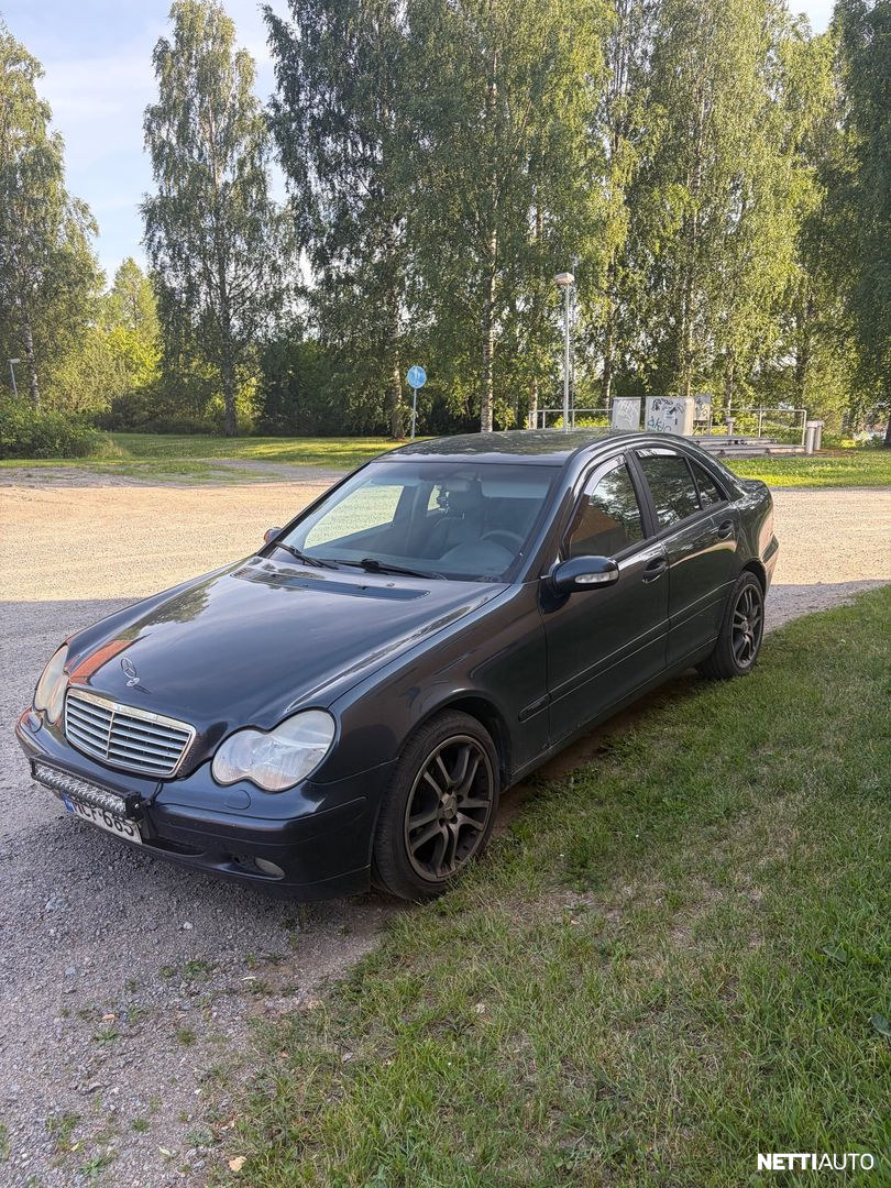 Mercedes-Benz C 200