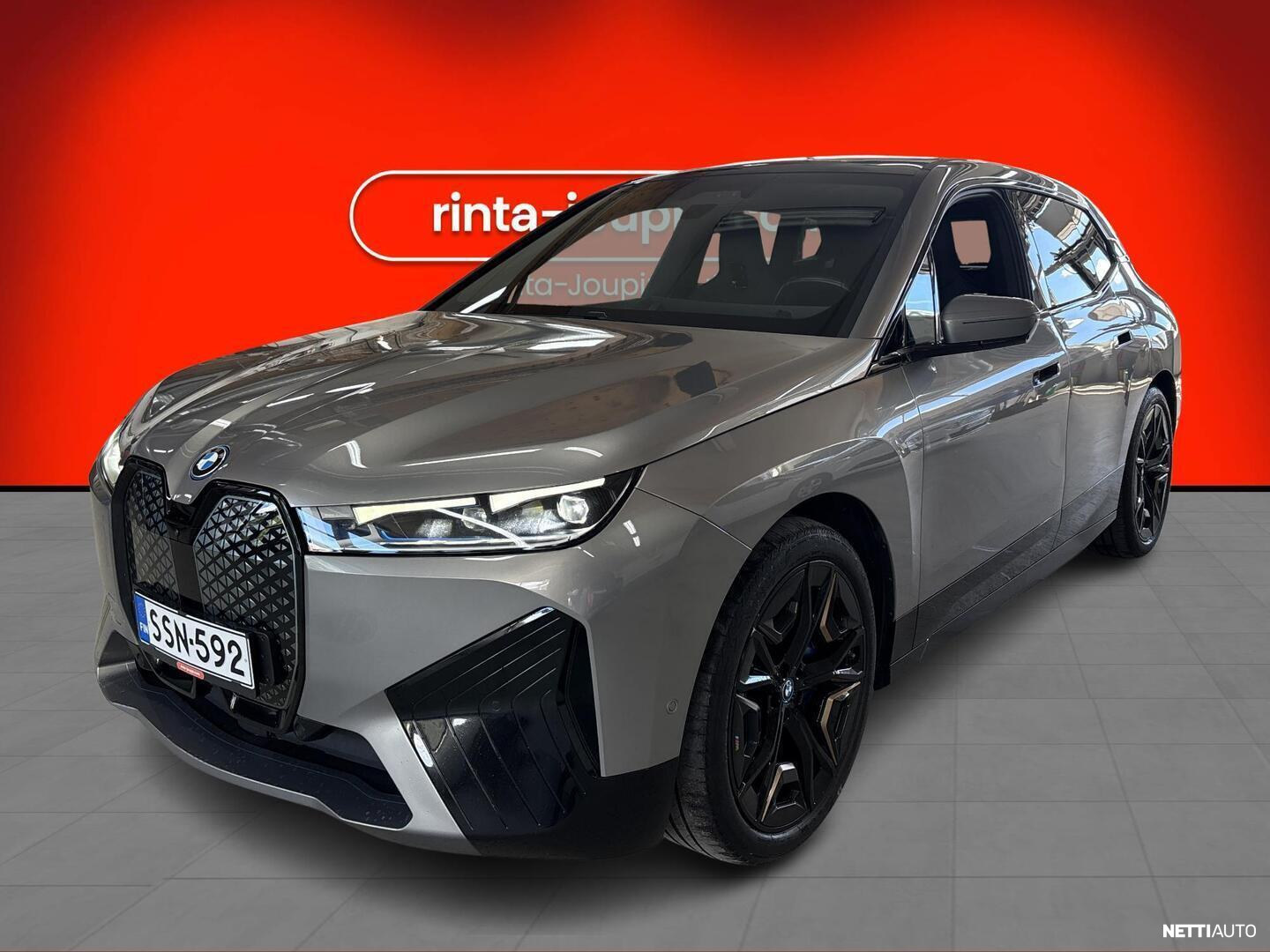 BMW iX