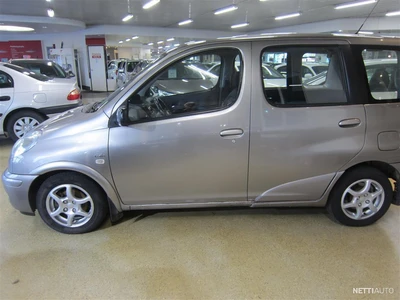 Toyota Yaris Verso STW 1,4D4D 2003, photo 2/19