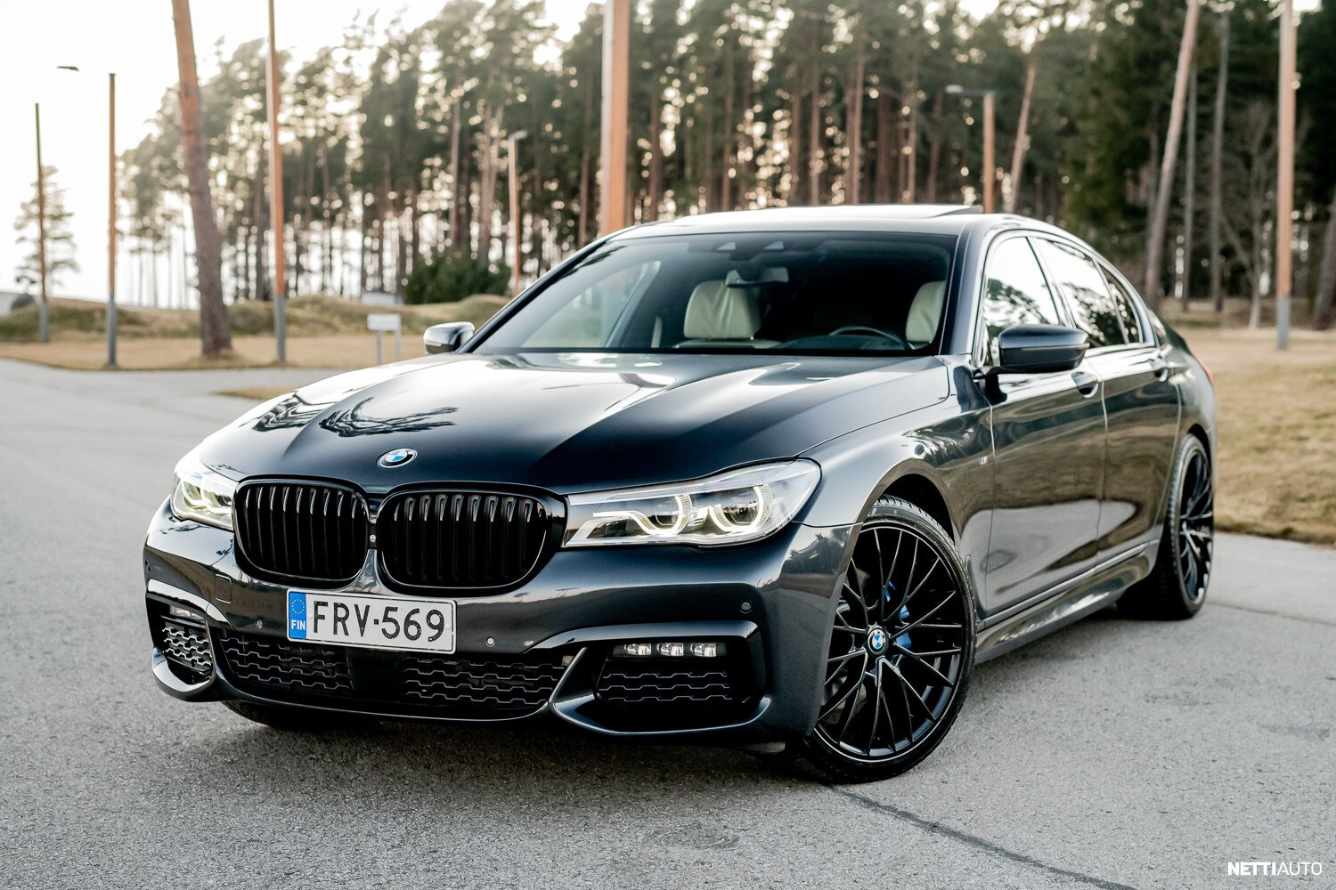 BMW 730