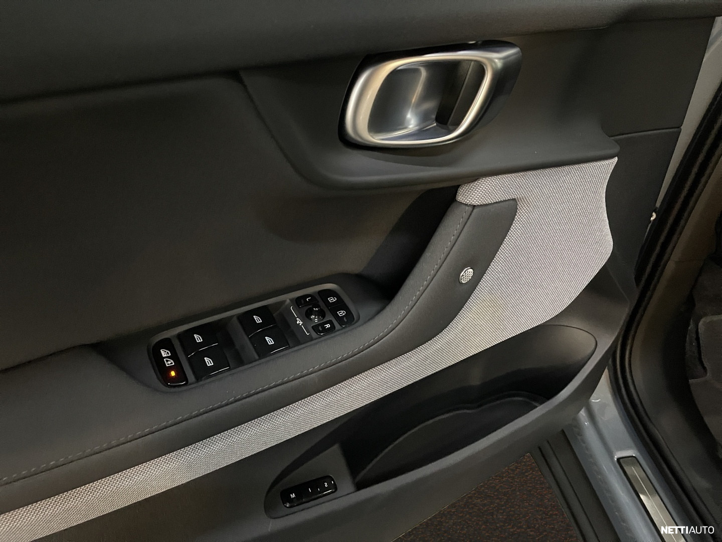 Polestar 2 2023, photo 7/34