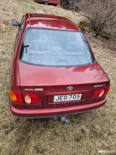 Toyota Corolla 2001, kuva 3/5