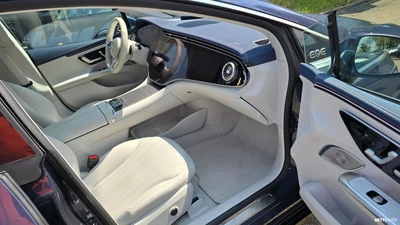 Mercedes-Benz EQE 500 4MATIC 2023, photo 7/9