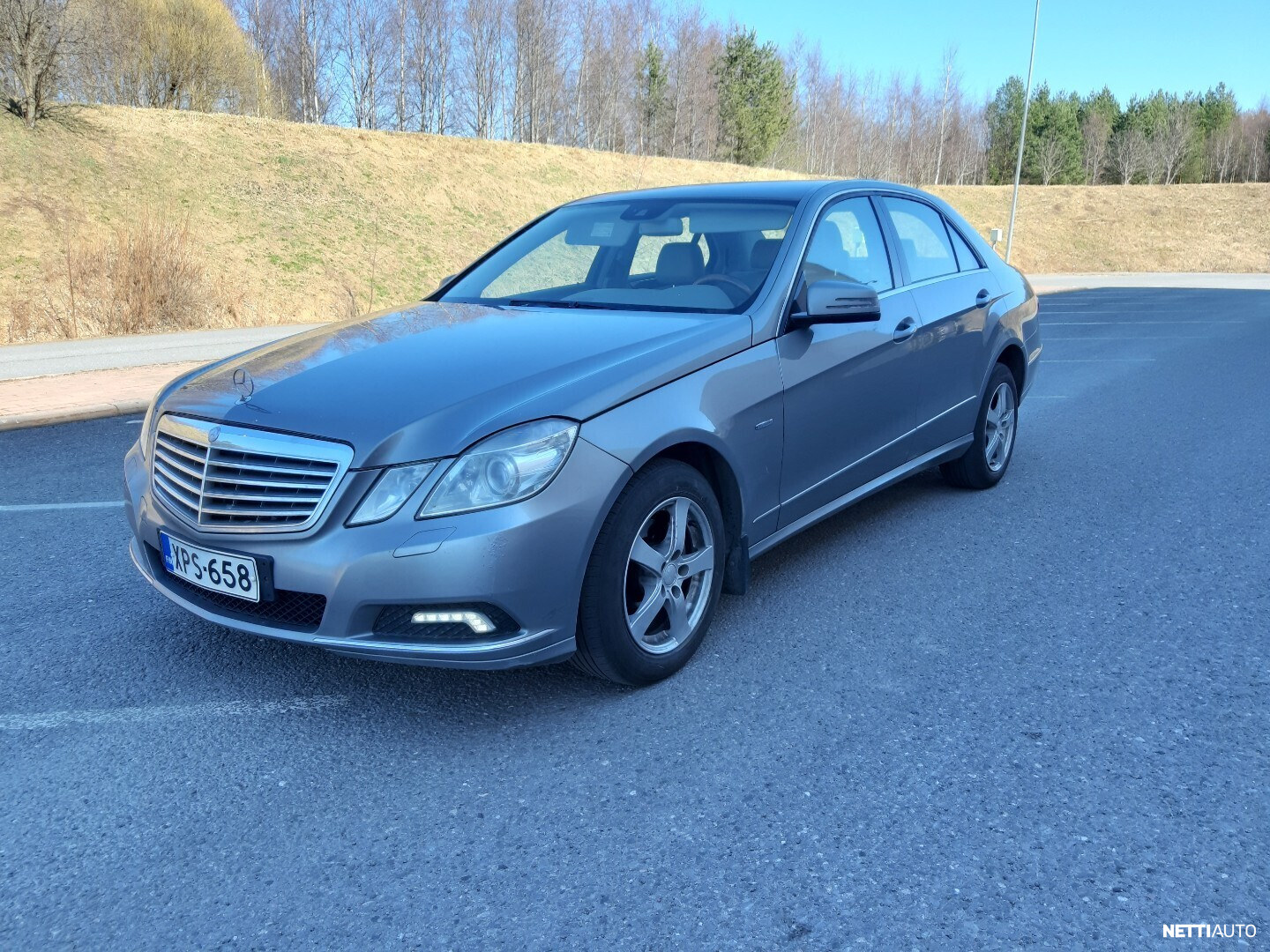 Mercedes-Benz E