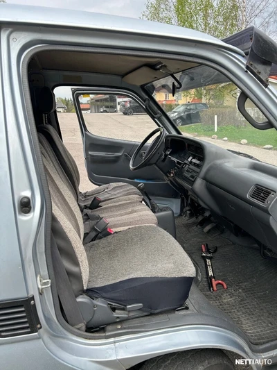 Toyota Hiace LH112L Van 2,4D 1990, photo 5/7
