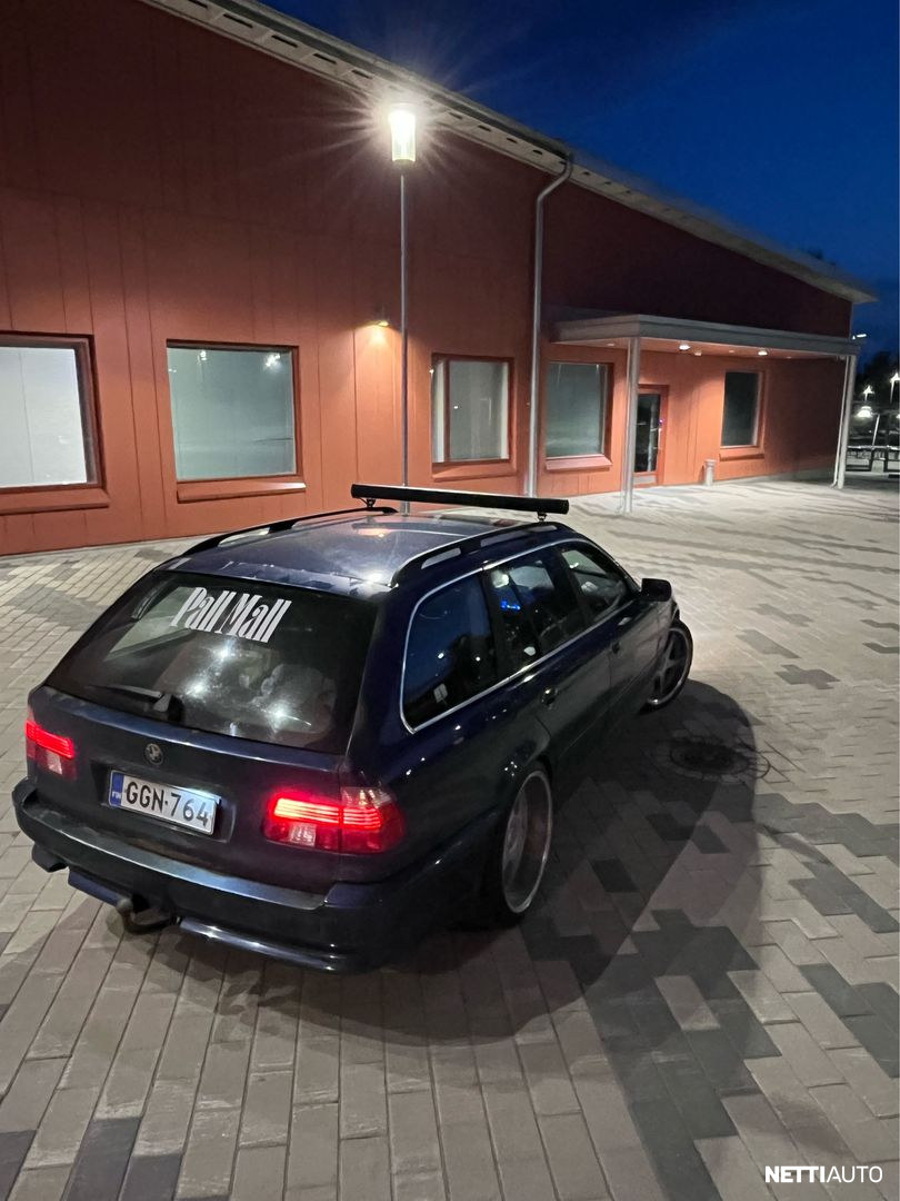 BMW 520