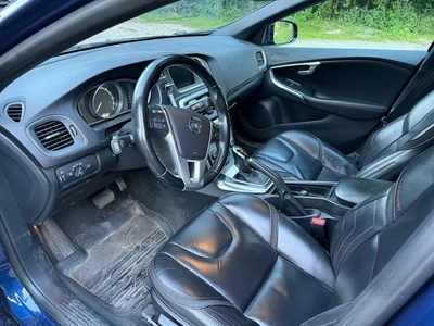 Volvo V40 D2 Ocean Race Business aut 2015, kuva 7/10