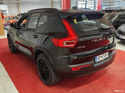 Volvo XC40 2023, photo 6/10