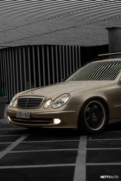 Mercedes-Benz E 320T A 2003, kuva 2/15