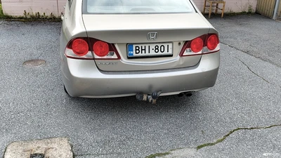 Honda Civic 1,8i Comfort 4D 2006, kuva 2/5