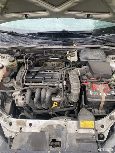 Ford Focus 2003, kuva 2/8