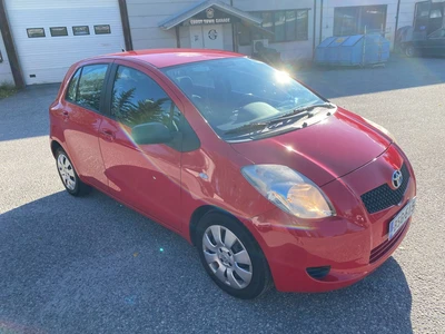 Toyota Yaris 1,3 VVT-i Linea Sol 5ov 2006, kuva 3/12