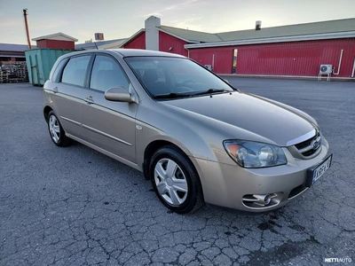 Kia Cerato 1,6 EX HB 5D 2006, kuva 4/8