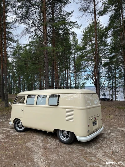 Volkswagen Kleinbus Krankenwagen 1956, kuva 4/12