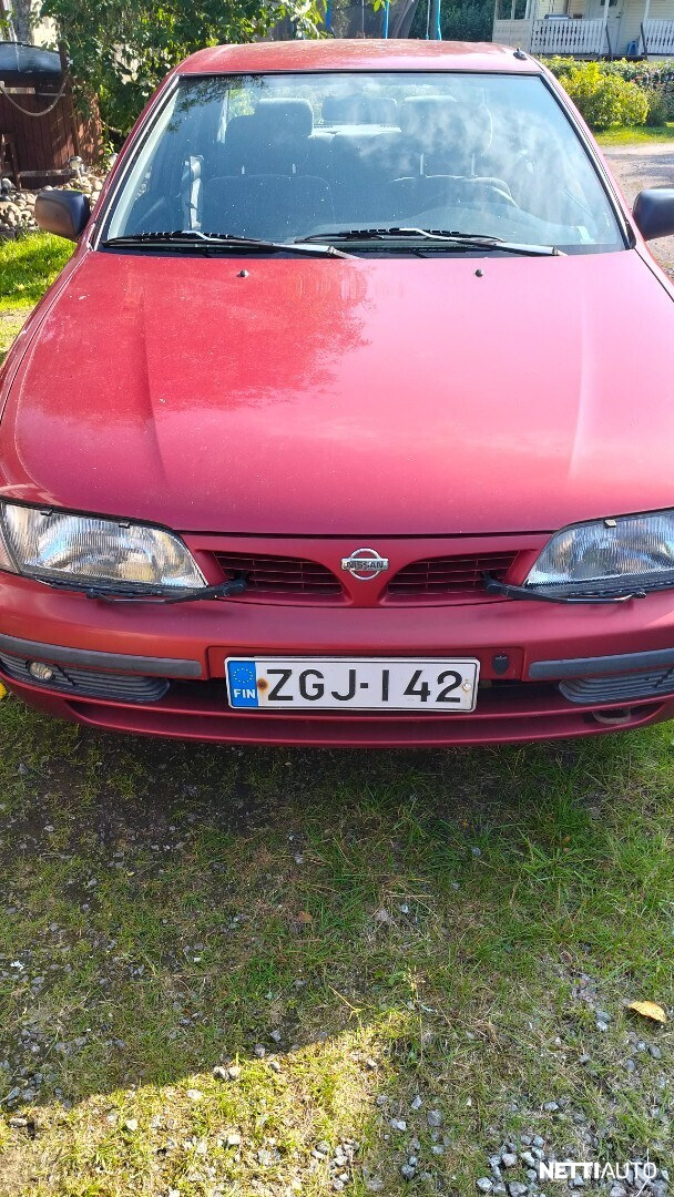 Nissan Almera