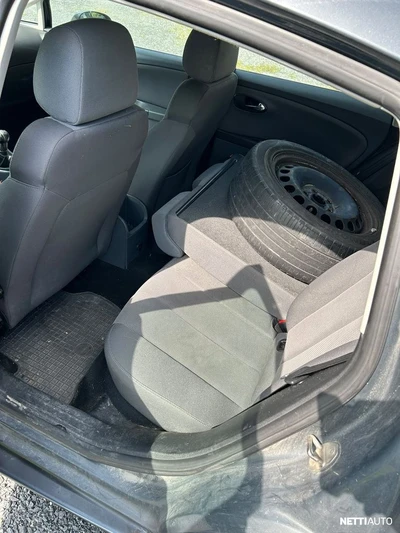 Seat Leon 2006, kuva 7/10