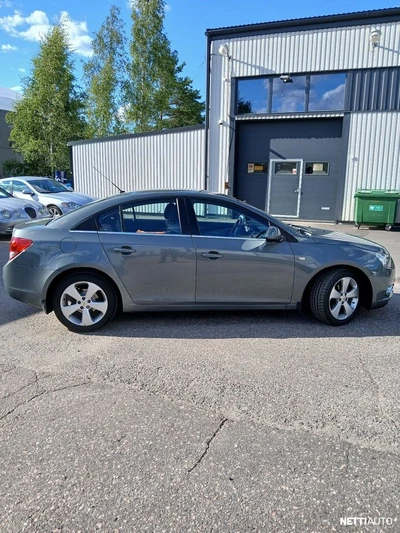 Chevrolet Cruze 4-ov LT 1,8 104kW AT6 2011, photo 3/22