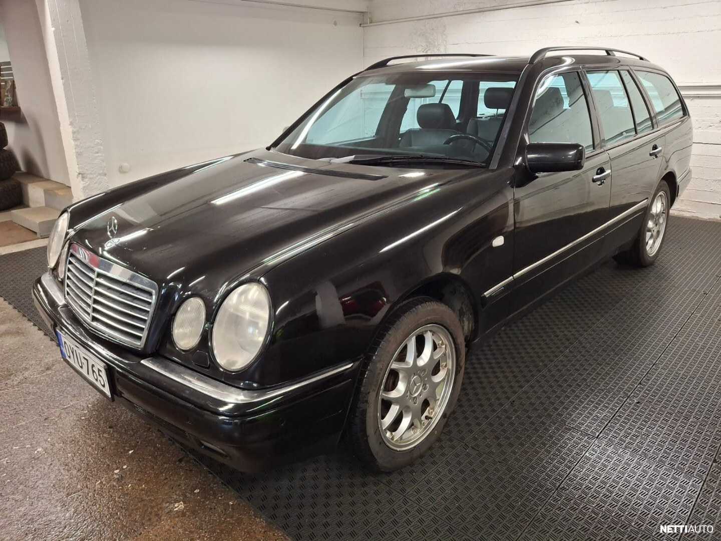 Mercedes-Benz E