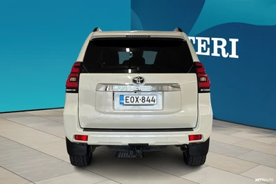 Toyota Land Cruiser 2018, kuva 6/10