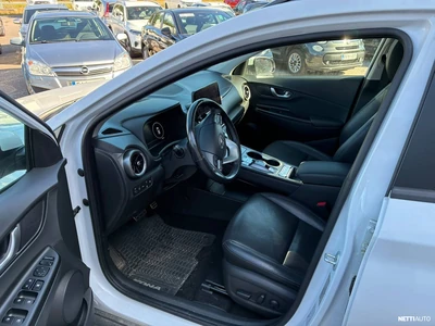 Hyundai Kona 2021, photo 3/48