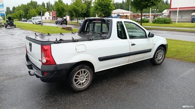 Dacia Logan Pick-Up 2011, photo 2/8